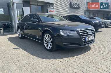 Седан Audi A8 2012 в 