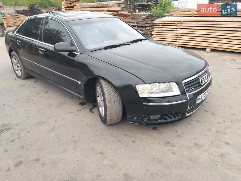 Седан Audi A8 2003 в 