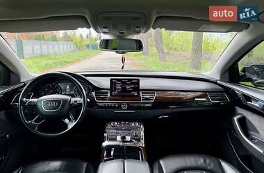 Седан Audi A8 2017 в 