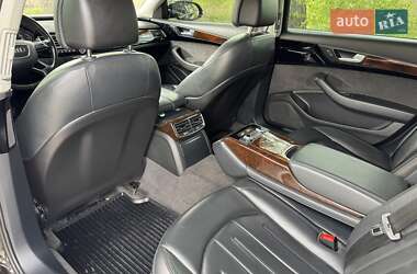 Седан Audi A8 2017 в 