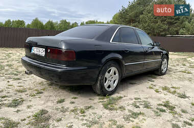 Седан Audi A8 2000 в 