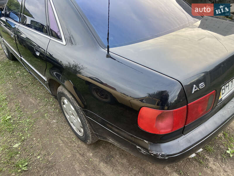 Седан Audi A8 1996 в Хмельницком