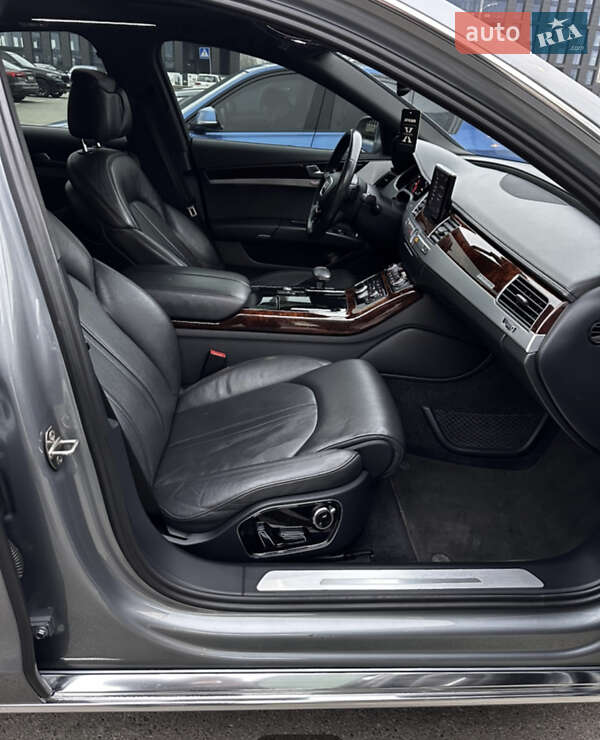 Седан Audi A8 2013 в Киеве