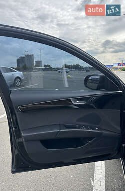 Седан Audi A8 2017 в 