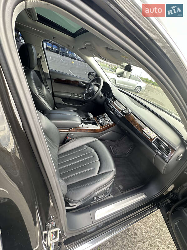Седан Audi A8 2017 в Києві