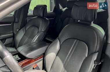 Седан Audi A8 2013 в 