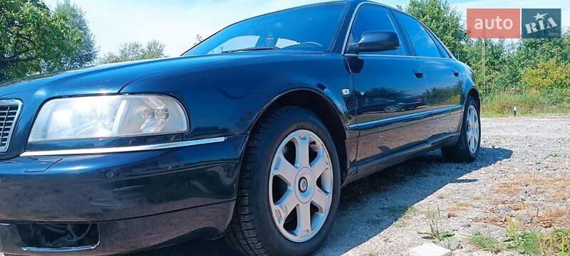 Седан Audi A8 1999 в Києві