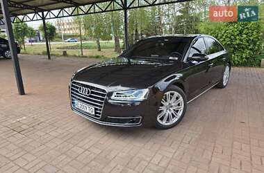 Седан Audi A8 2015 в 
