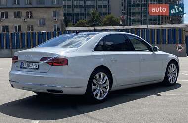 Седан Audi A8 2015 в 