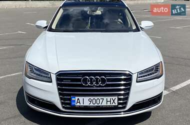 Седан Audi A8 2015 в 