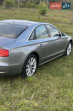 Седан Audi A8 2012 в 