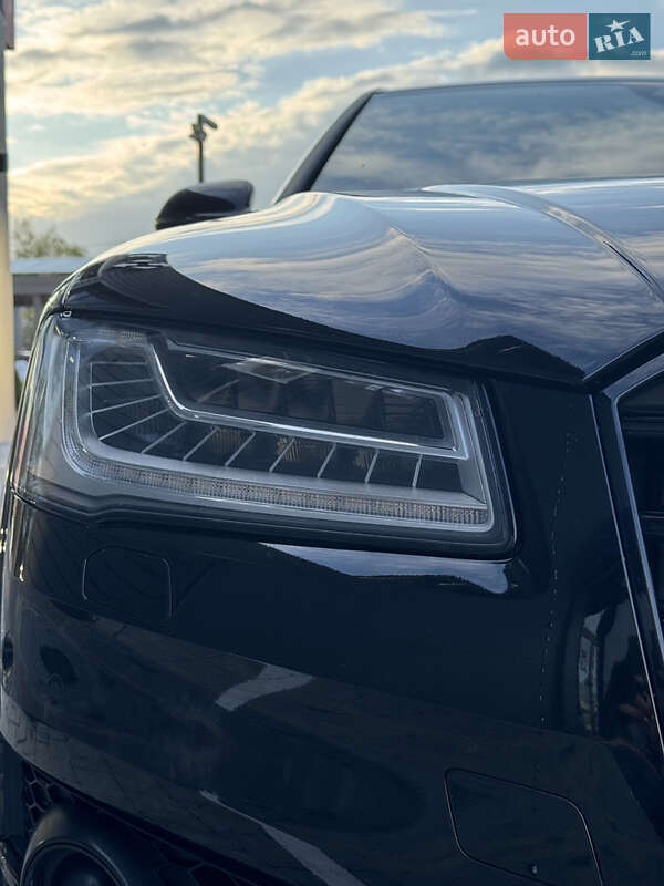 Седан Audi A8 2015 в Ивано-Франковске