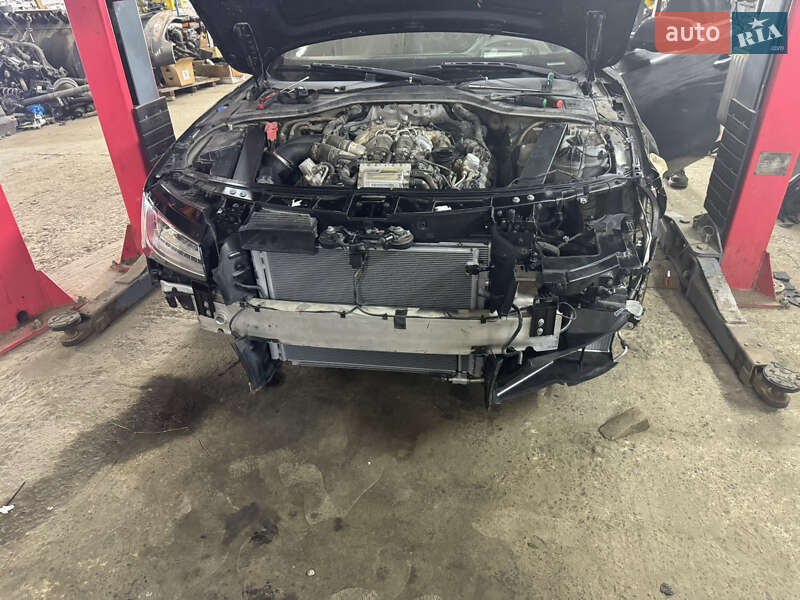 Седан Audi A8 2015 в Ивано-Франковске