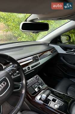 Седан Audi A8 2014 в 