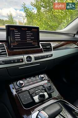 Седан Audi A8 2014 в 