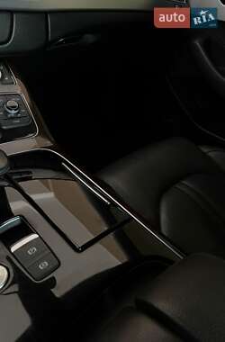 Седан Audi A8 2014 в 