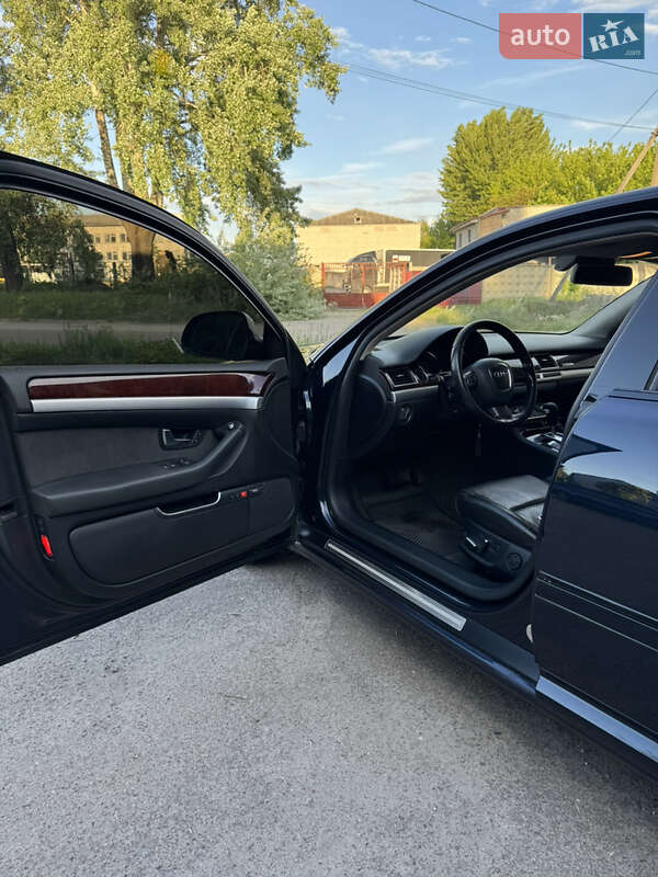 Седан Audi A8 2008 в Житомире