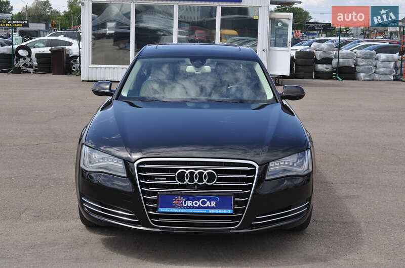 Седан Audi A8 2012 в Киеве