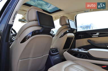 Седан Audi A8 2012 в 