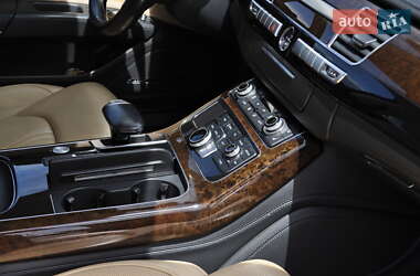 Седан Audi A8 2012 в 