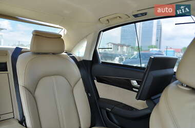 Седан Audi A8 2012 в 