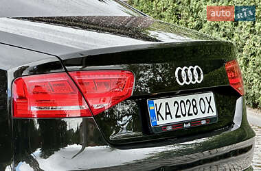 Седан Audi A8 2013 в 