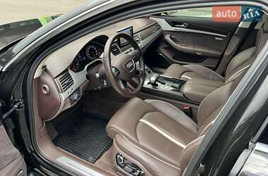 Седан Audi A8 2012 в 
