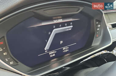 Седан Audi A8 2018 в 