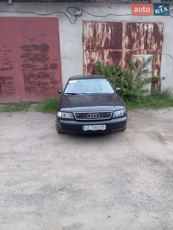 Седан Audi A8 1996 в Бурштыне
