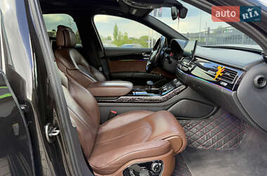 Седан Audi A8 2012 в 