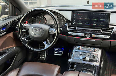 Седан Audi A8 2012 в 