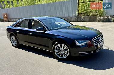 Седан Audi A8 2010 в 