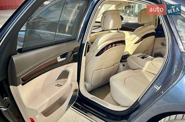 Седан Audi A8 2010 в 