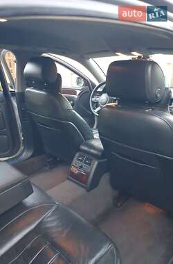 Седан Audi A8 2004 в 
