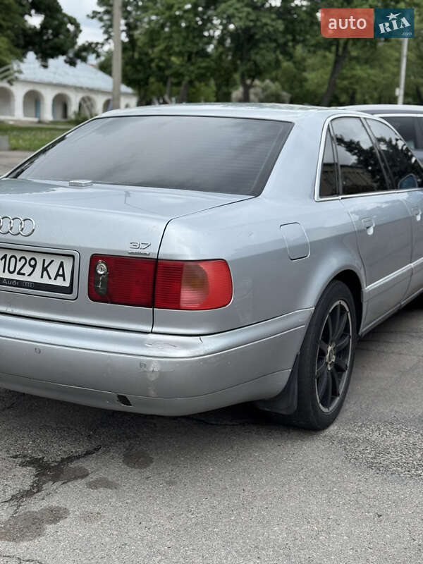 Седан Audi A8 1998 в Белой Церкви