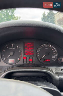 Седан Audi A8 1998 в 
