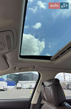 Седан Audi A8 2012 в 