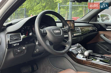 Седан Audi A8 2016 в 