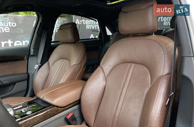 Седан Audi A8 2016 в 