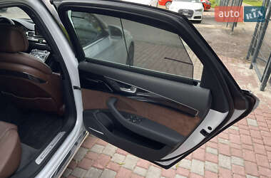 Седан Audi A8 2016 в 
