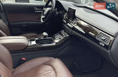 Седан Audi A8 2016 в 