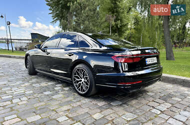 Седан Audi A8 2017 в 