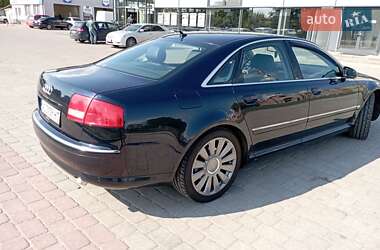 Седан Audi A8 2004 в 