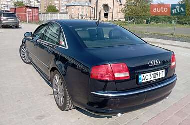 Седан Audi A8 2004 в 