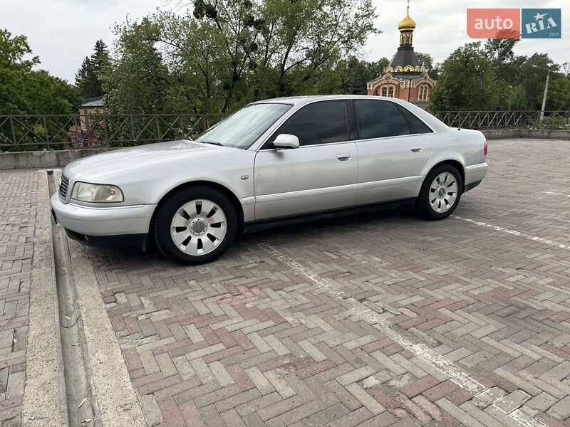 Седан Audi A8 1999 в Харькове