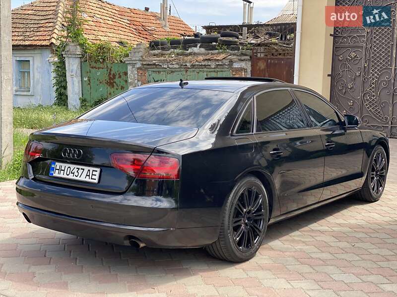 Седан Audi A8 2013 в Николаеве