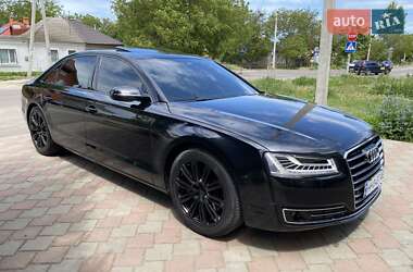 Седан Audi A8 2013 в 
