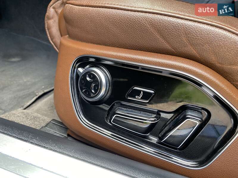 Седан Audi A8 2013 в Николаеве