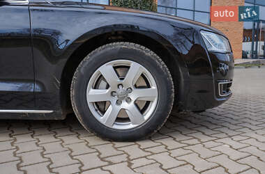 Седан Audi A8 2016 в 