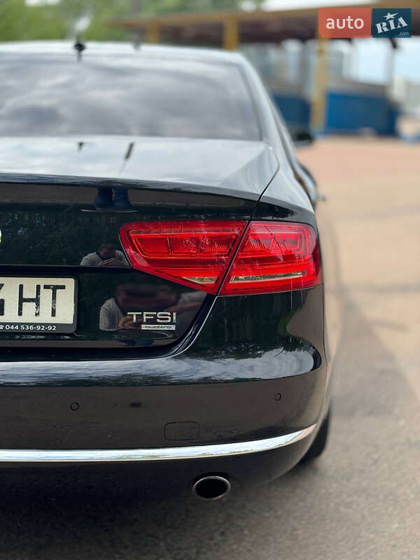 Седан Audi A8 2013 в Киеве